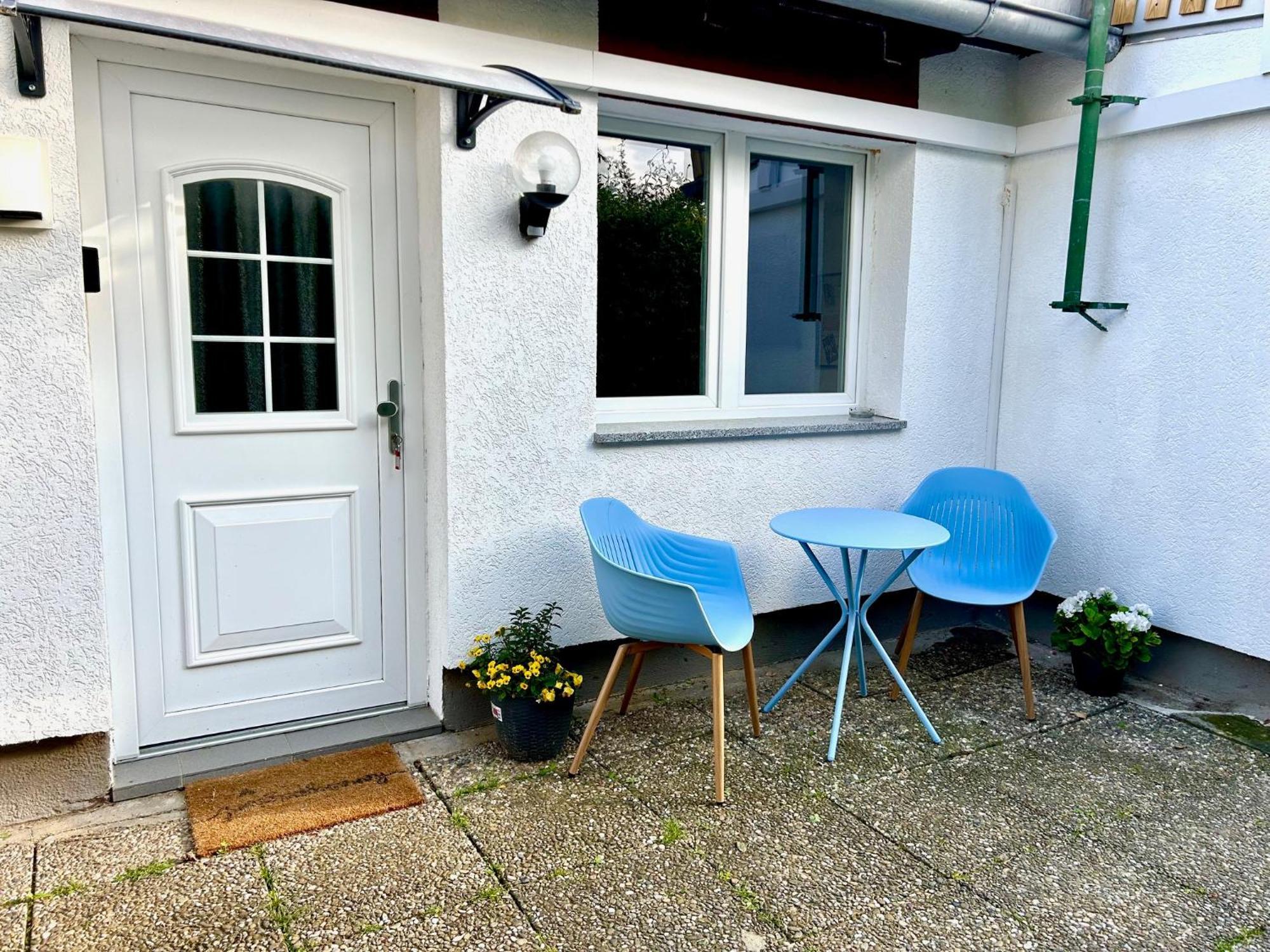 Mini Mit Garten Und Kueche Ilbenstadt