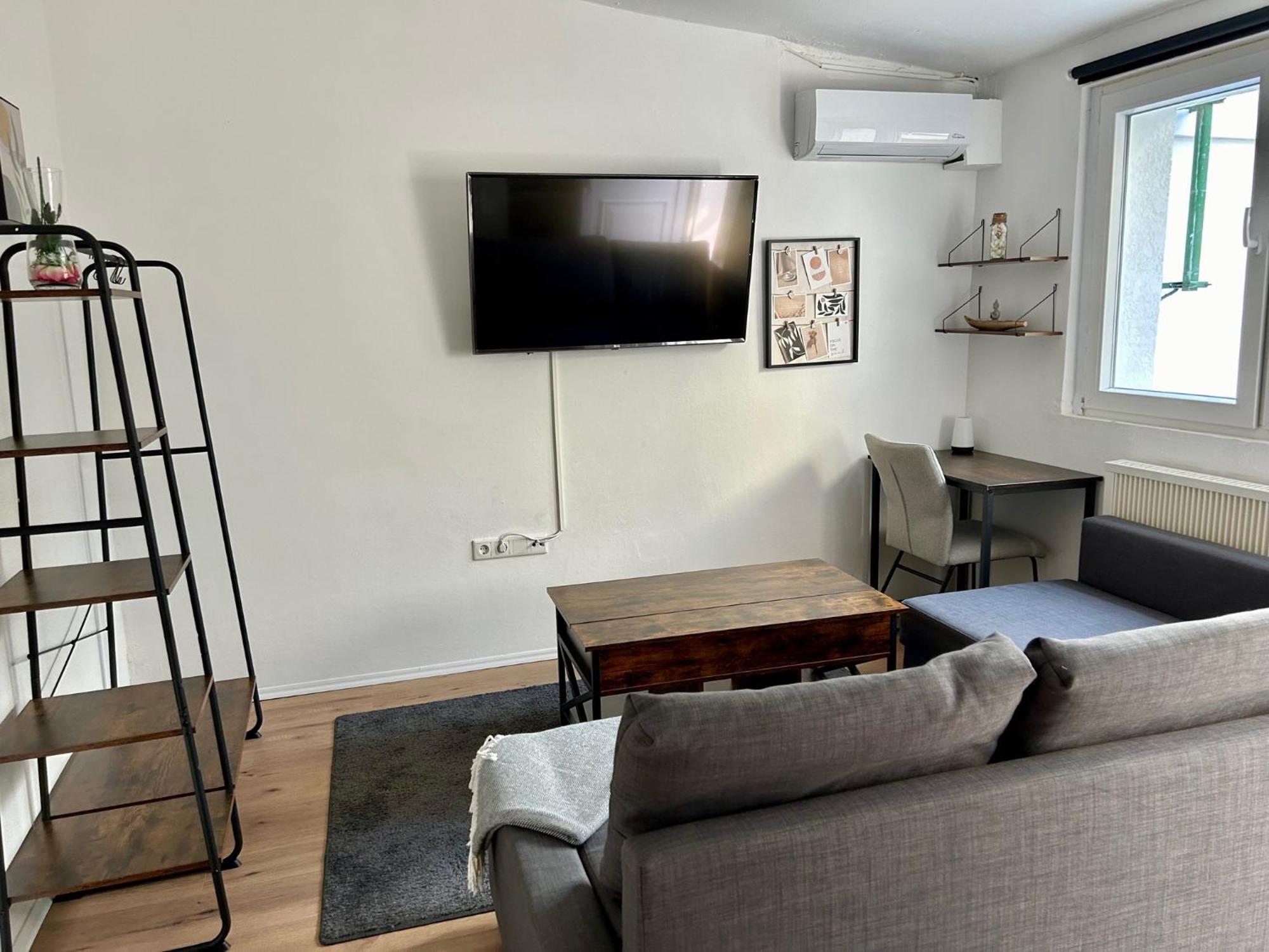 Mini Mit Garten Und Kueche Apartment Ilbenstadt